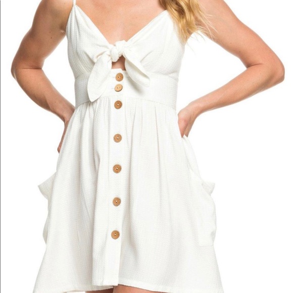 Roxy Under the Cali Sun - Picture 2 of 8